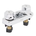 Mezcladora de 4" para lavabo con manerales